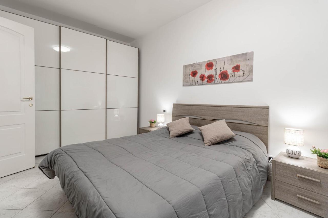 H11 M Town 119 Sanremo - Centro Exterior foto